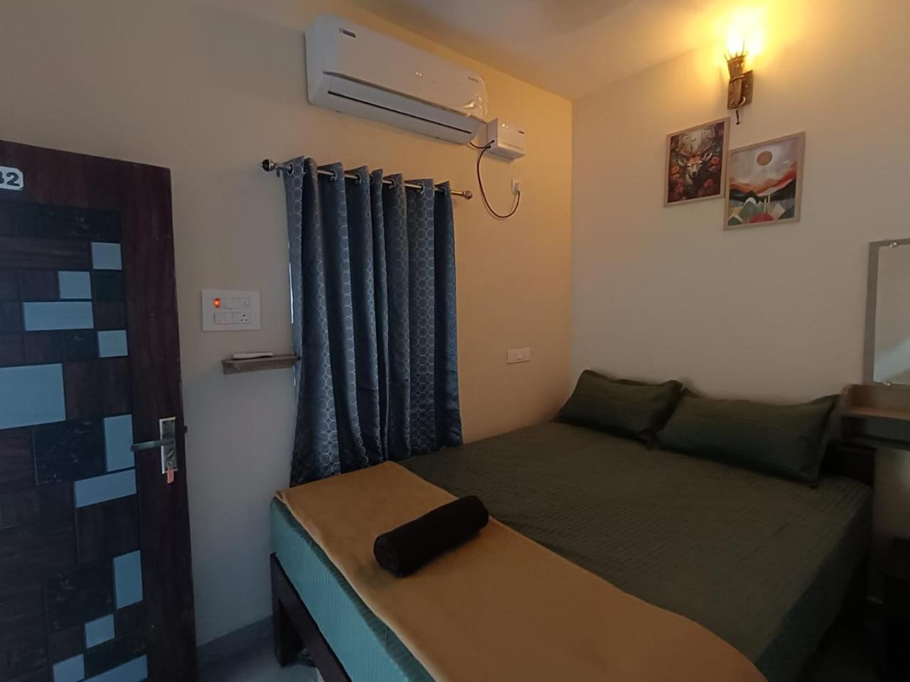 Omkara - The Fives Guest House Tiruvannāmalai 외부 사진